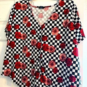 This is a Rue 21 blouse that I no longer wear or can fit and need it gone